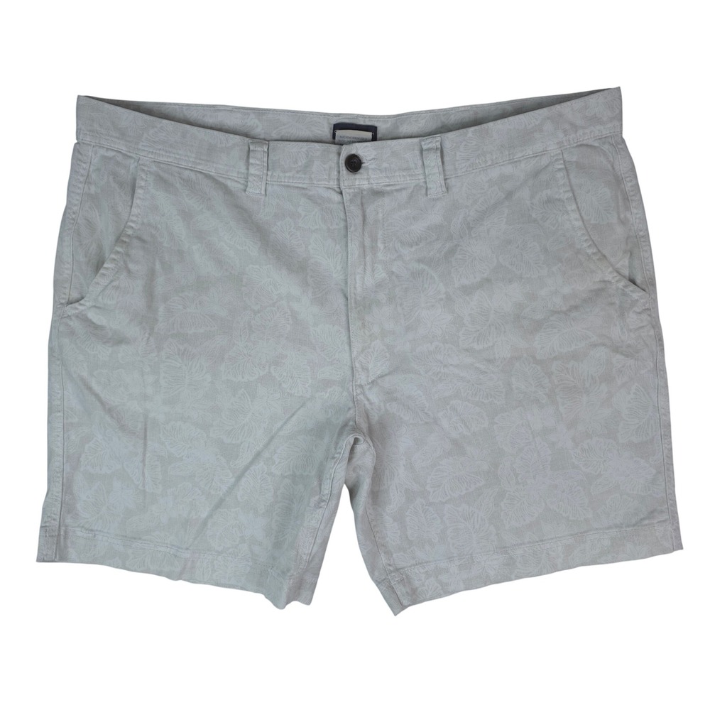 St Johns Bay Shorts Mens 44x8.5 Beige Floral Leaf Comfort Stretch Tropical Beach